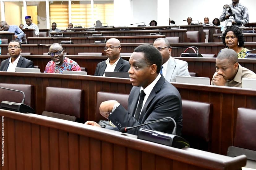 Bénin : Modernisation du cadre juridique des forces de sécurité et de lutte contre la corruption